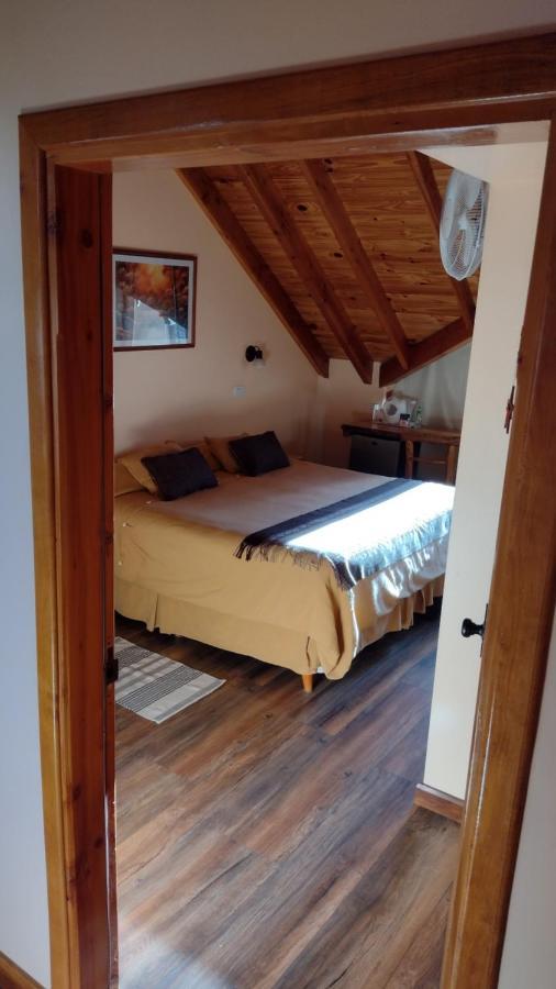 Hotel Y Cabanas Casa De Piedra Trevelín Екстериор снимка
