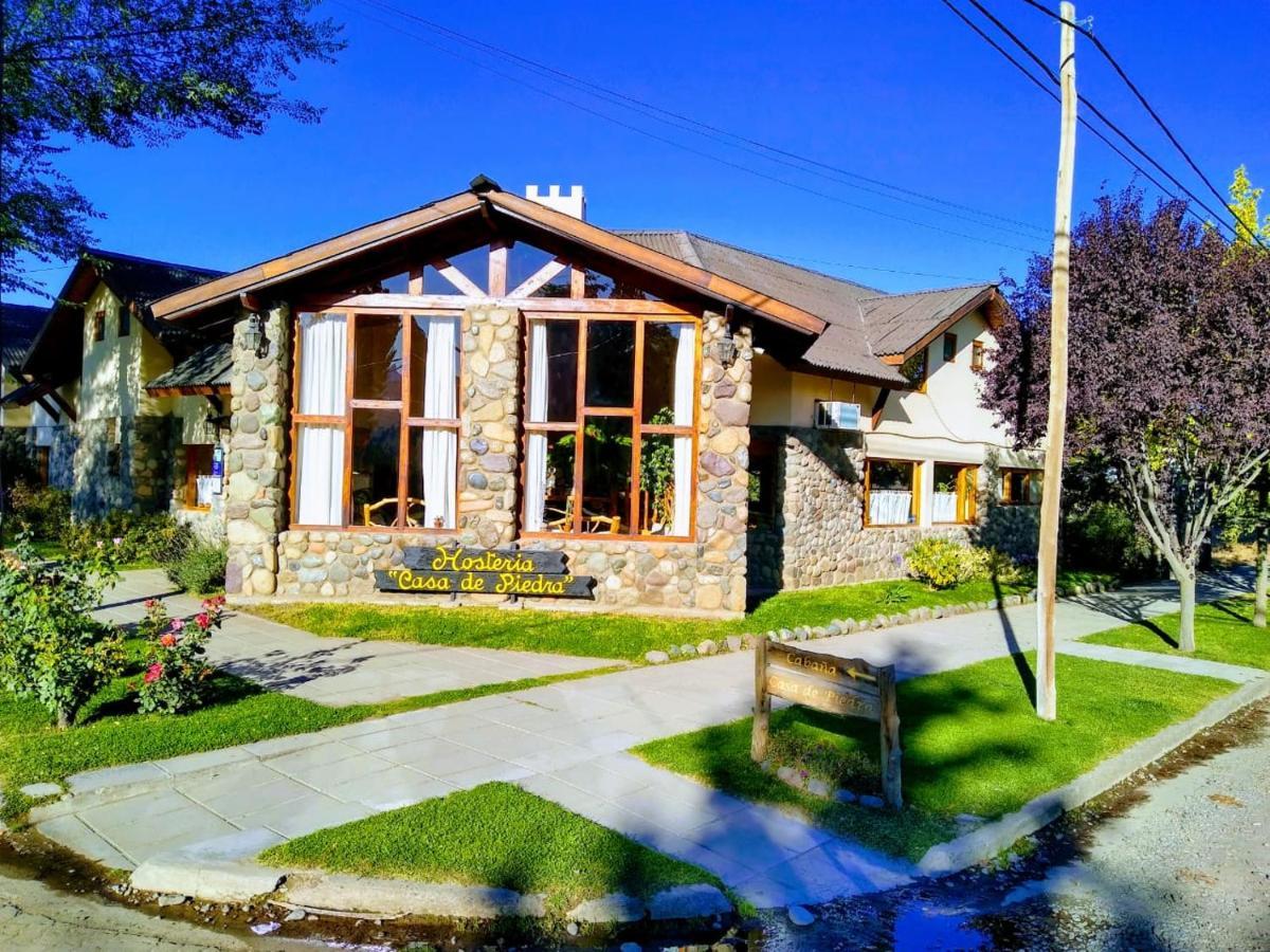 Hotel Y Cabanas Casa De Piedra Trevelín Екстериор снимка