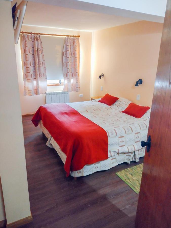 Hotel Y Cabanas Casa De Piedra Trevelín Екстериор снимка