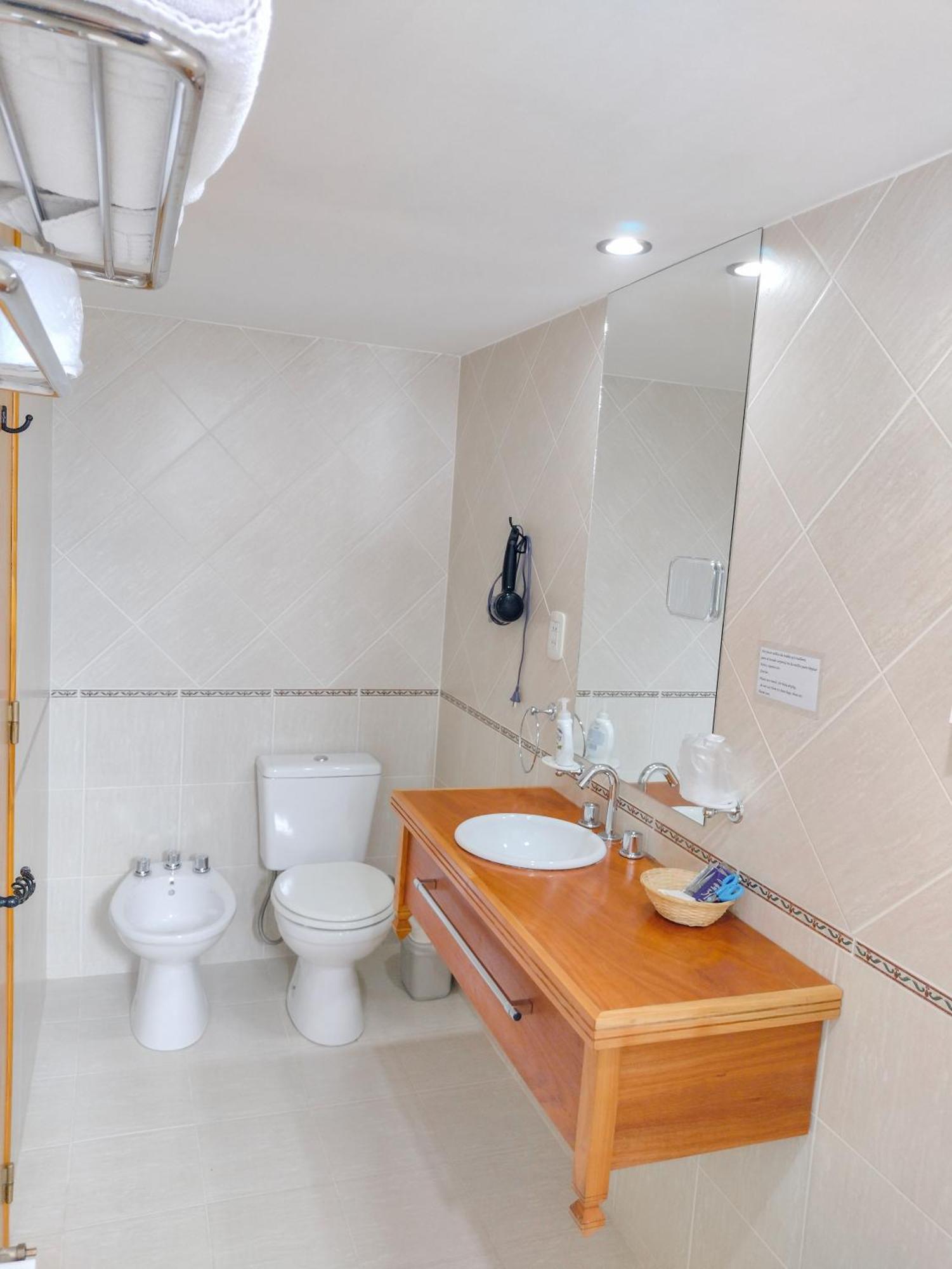 Hotel Y Cabanas Casa De Piedra Trevelín Екстериор снимка