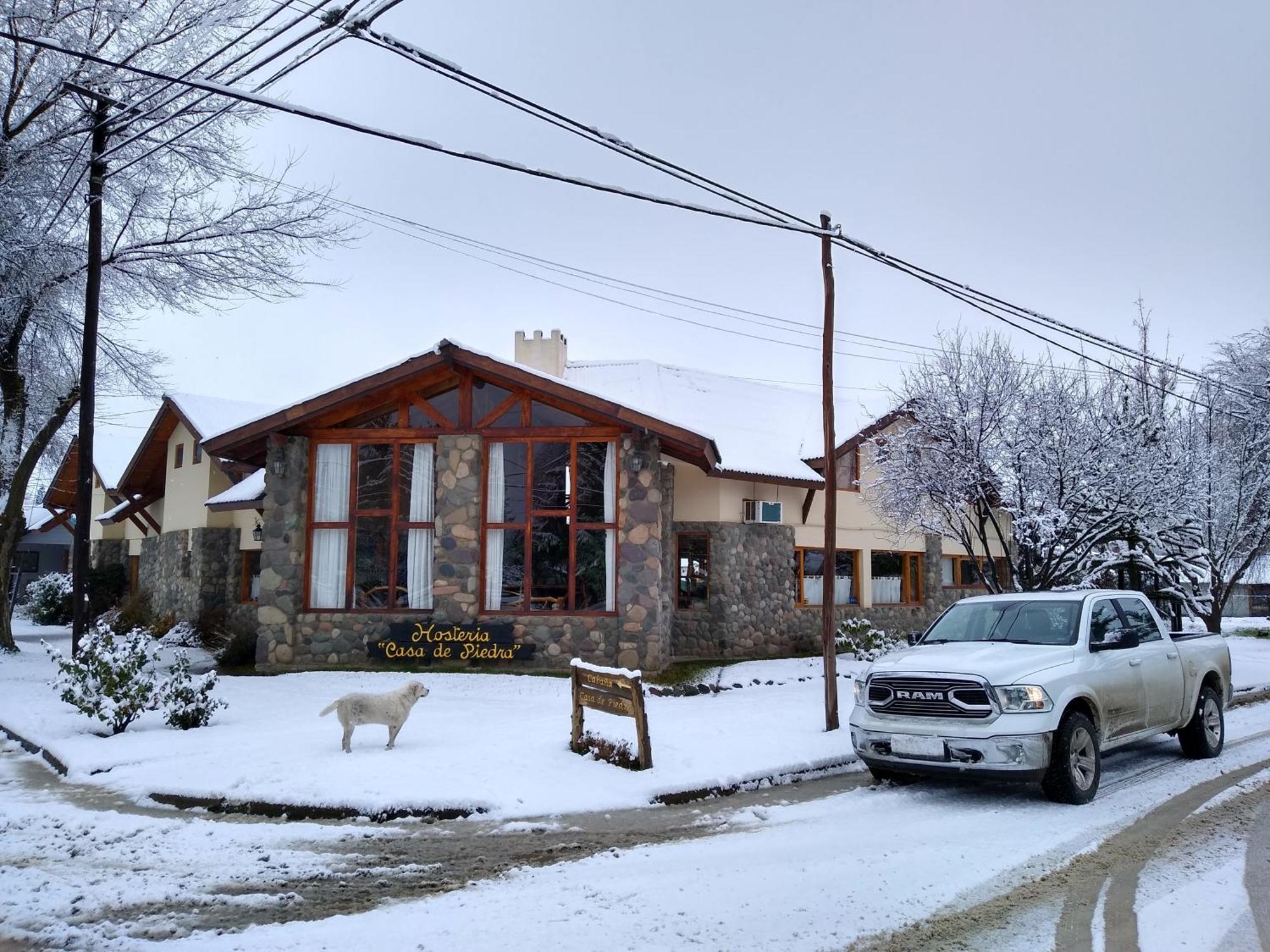 Hotel Y Cabanas Casa De Piedra Trevelín Екстериор снимка
