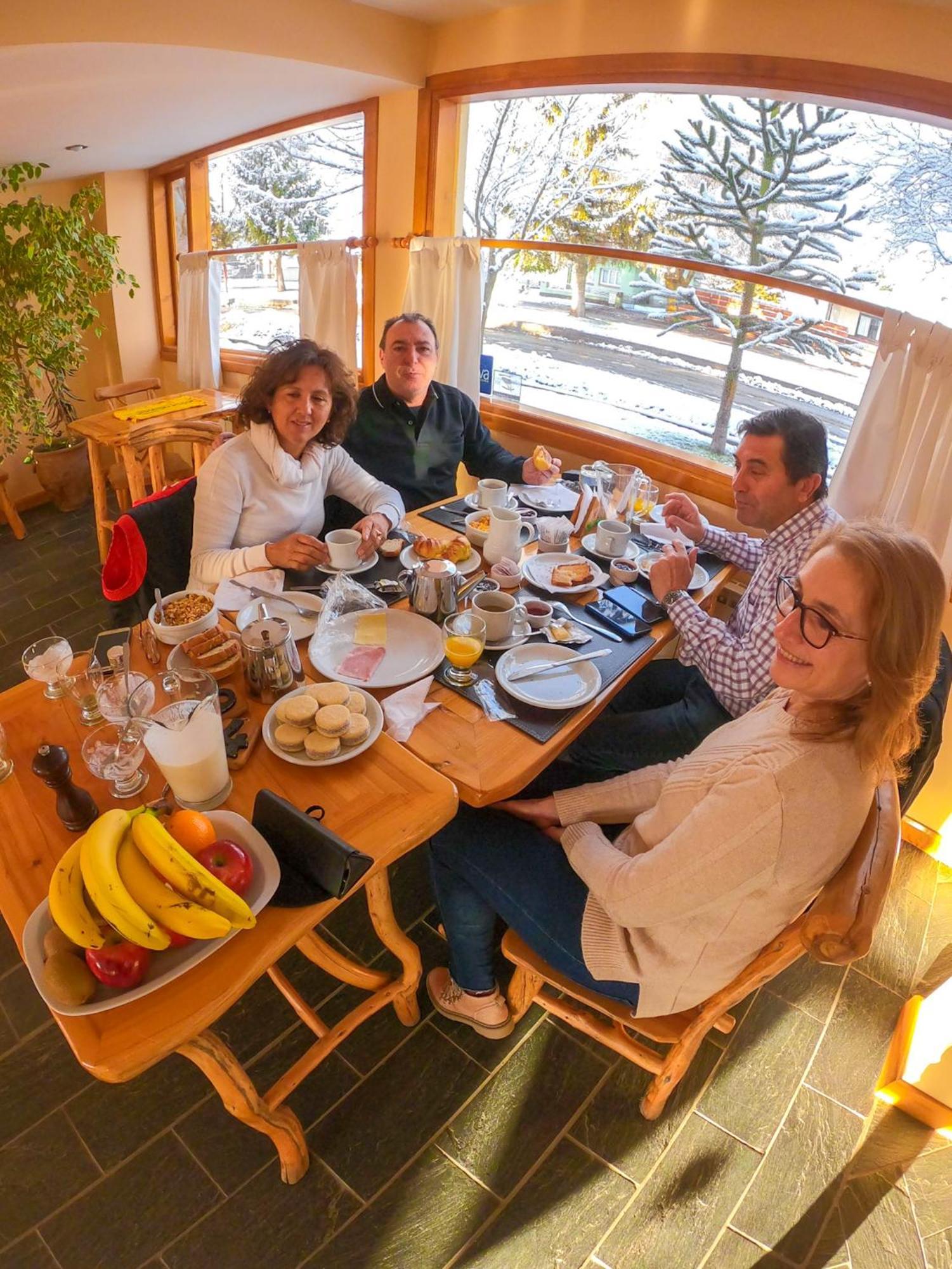 Hotel Y Cabanas Casa De Piedra Trevelín Екстериор снимка