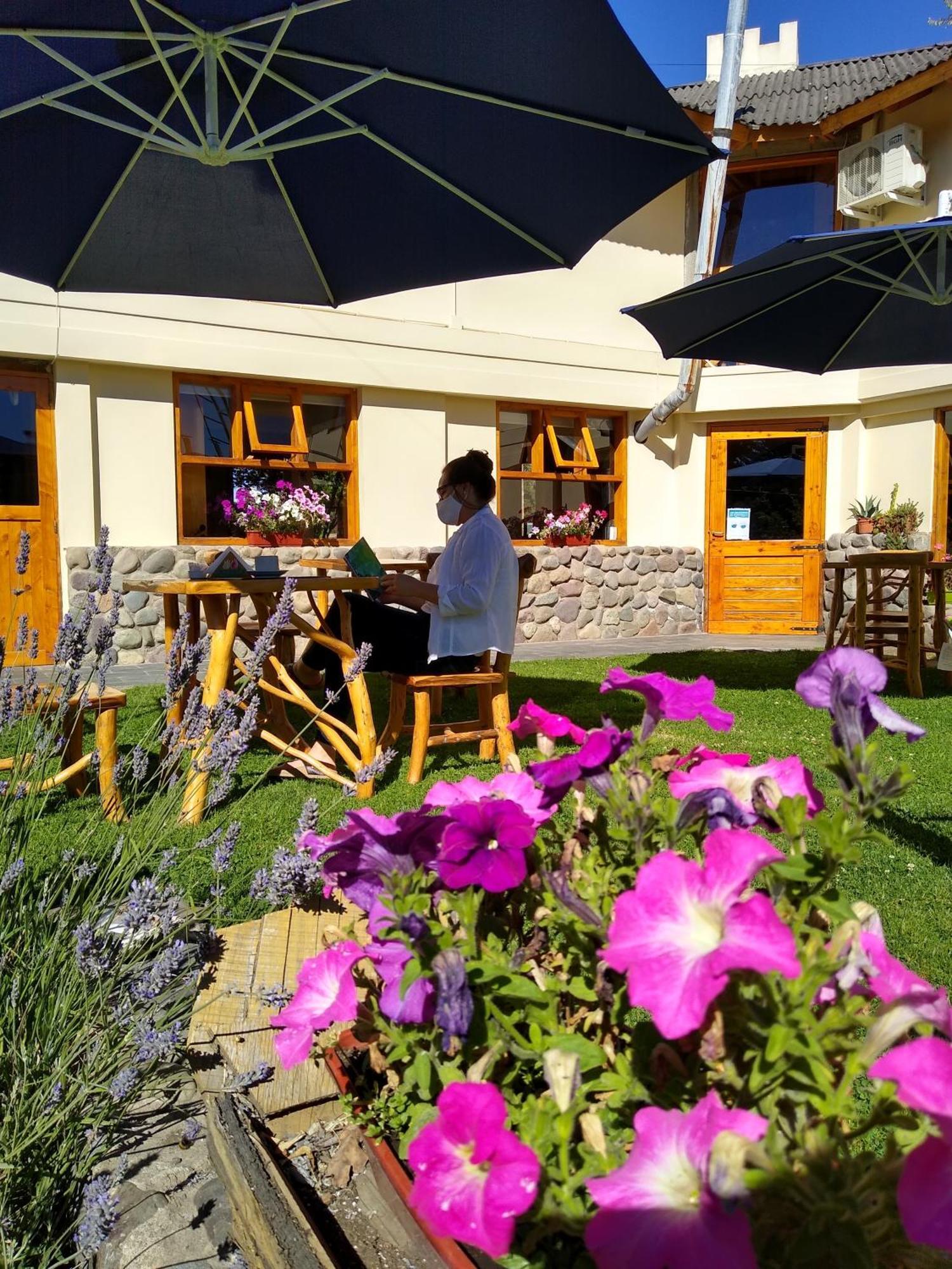Hotel Y Cabanas Casa De Piedra Trevelín Екстериор снимка