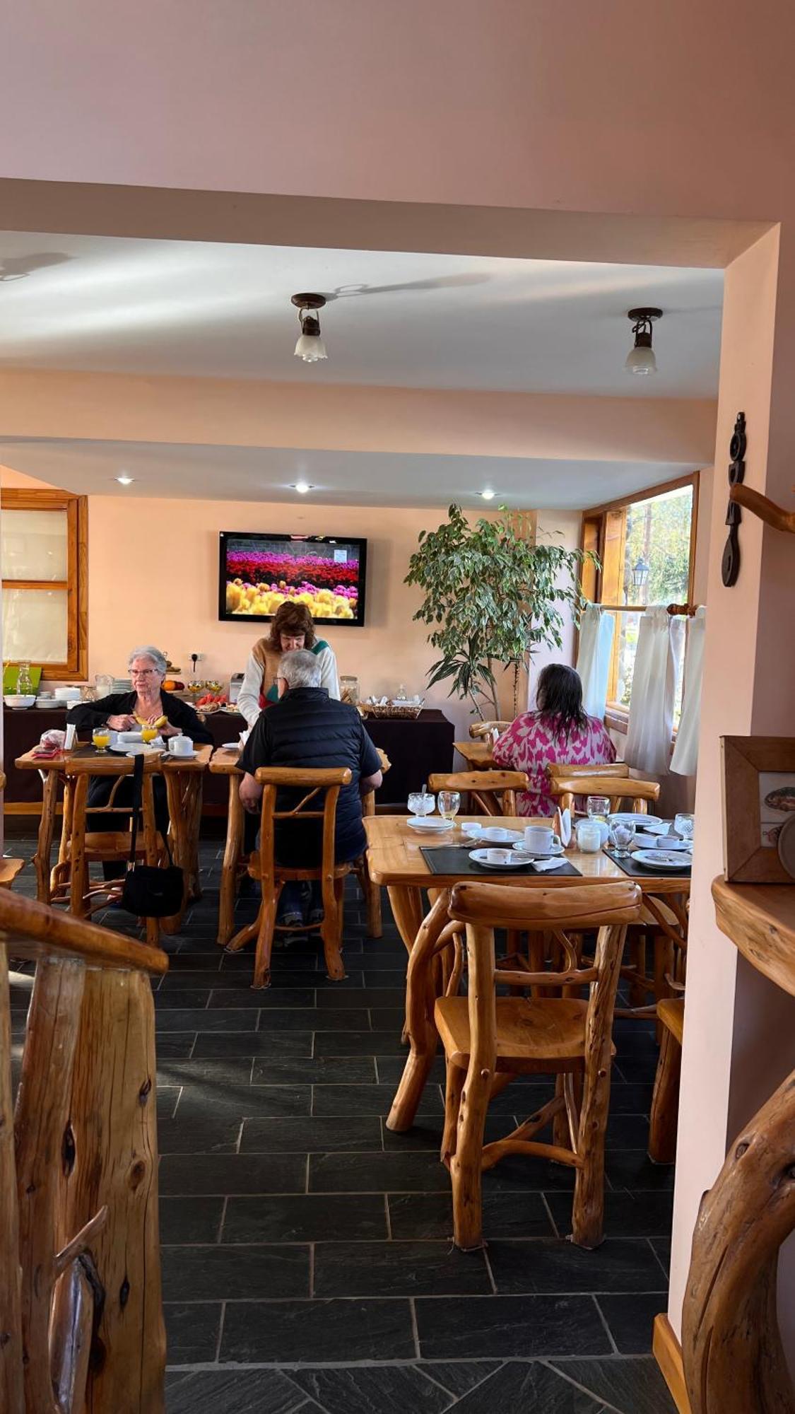 Hotel Y Cabanas Casa De Piedra Trevelín Екстериор снимка
